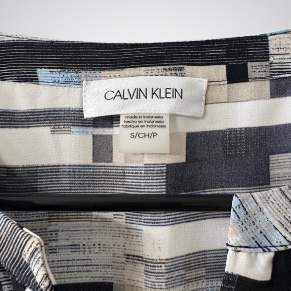 Calvin Klein Women's Geometric Sleeveless Blouse - Black, White, Gray - Picture 2 of 5